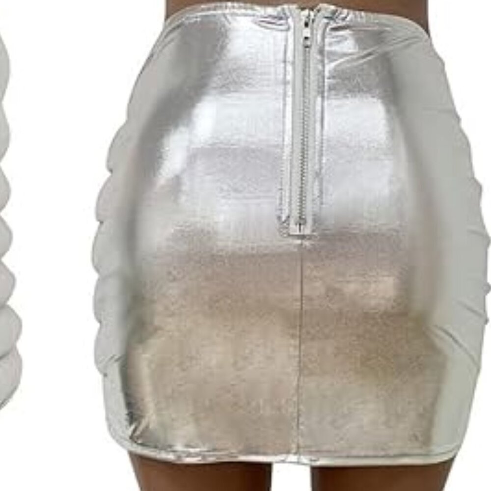Puffy Quilted Silver Metallic Mini Skirt - 2X - Picture 4 of 9